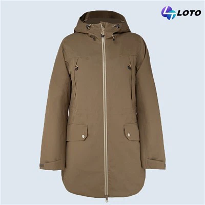 Chaqueta al aire libre de las señoras